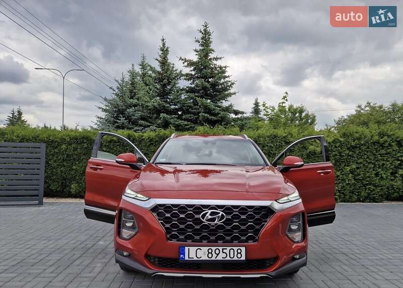 Внедорожник / Кроссовер Hyundai Santa FE 2020 в Тернополе
