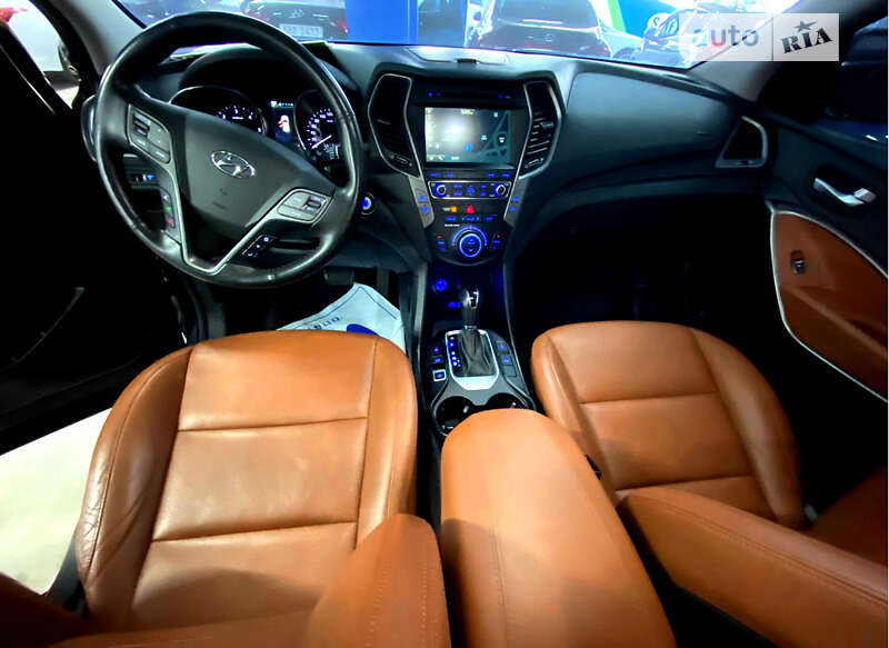 Позашляховик / Кросовер Hyundai Santa FE 2016 в Києві