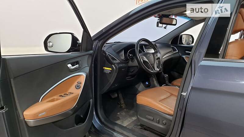 Позашляховик / Кросовер Hyundai Santa FE 2016 в Києві