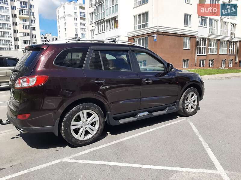 Внедорожник / Кроссовер Hyundai Santa FE 2011 в Чернигове