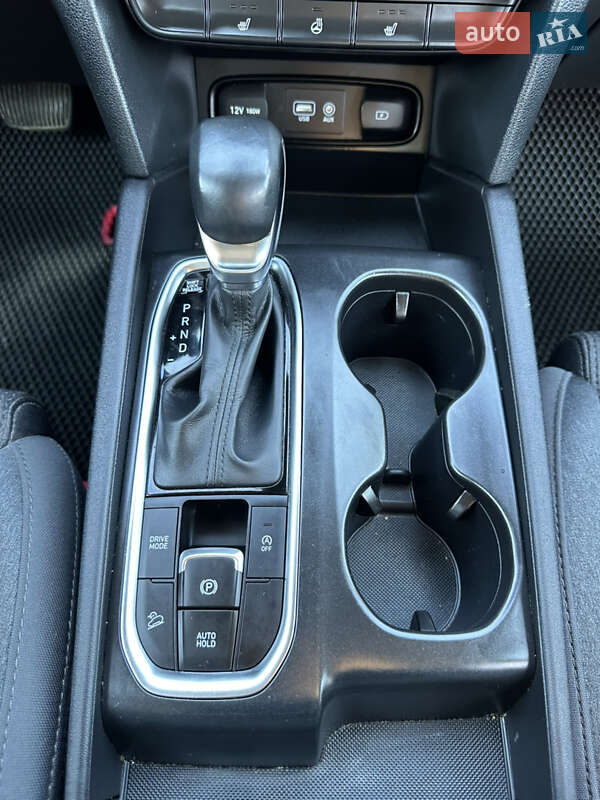 Внедорожник / Кроссовер Hyundai Santa FE 2019 в Ровно