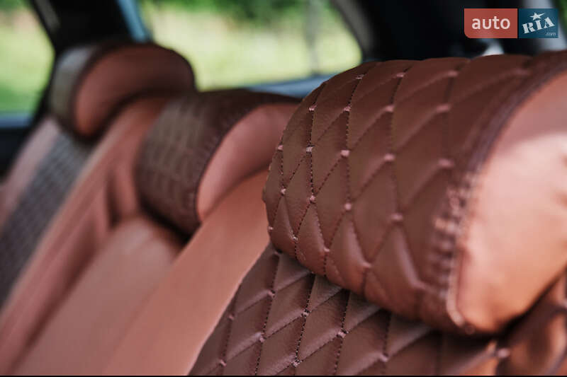 Позашляховик / Кросовер Hyundai Santa FE 2011 в Ужгороді