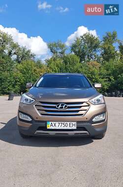 Позашляховик / Кросовер Hyundai Santa FE 2014 в 