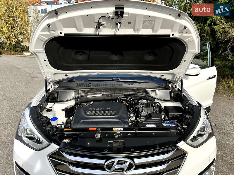 Внедорожник / Кроссовер Hyundai Santa FE 2012 в Тернополе