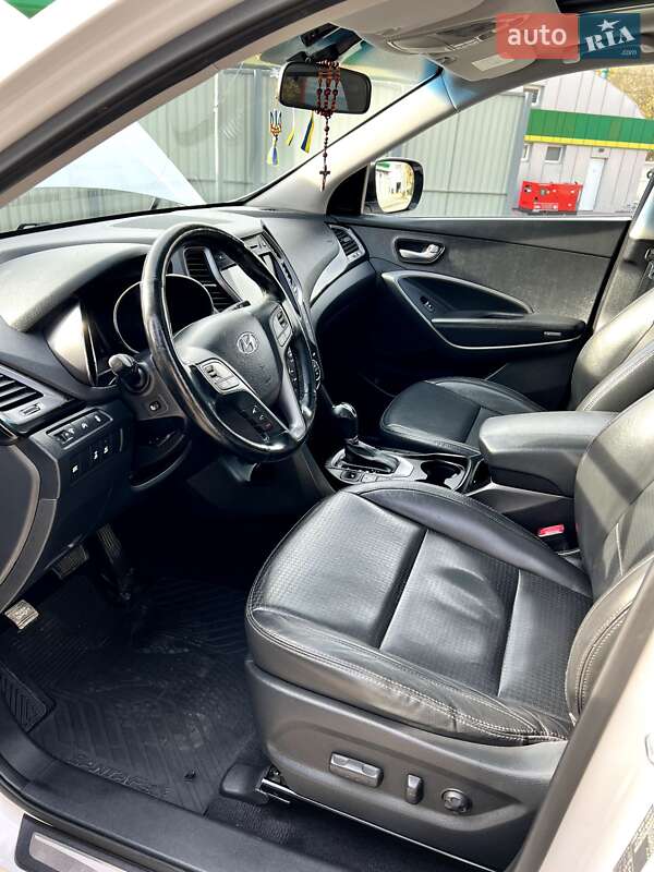 Внедорожник / Кроссовер Hyundai Santa FE 2012 в Тернополе