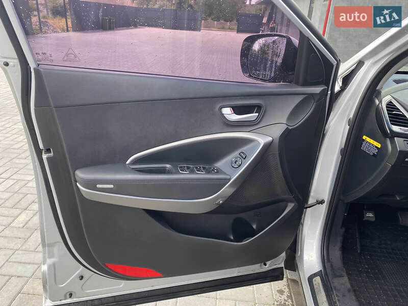 Внедорожник / Кроссовер Hyundai Santa FE 2013 в Костополе