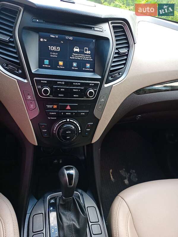 Внедорожник / Кроссовер Hyundai Santa FE 2016 в Луцке
