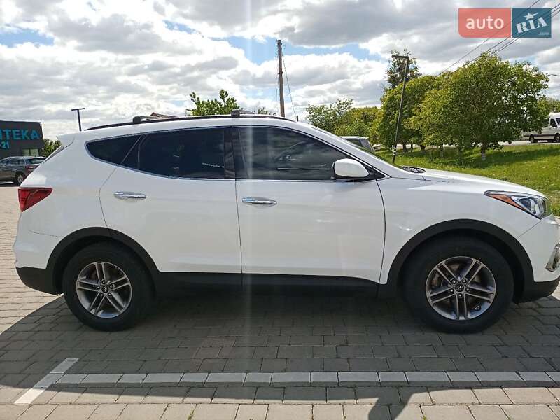 Внедорожник / Кроссовер Hyundai Santa FE 2016 в Луцке