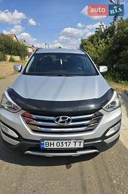 Внедорожник / Кроссовер Hyundai Santa FE 2013 в 