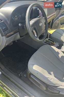 Внедорожник / Кроссовер Hyundai Santa FE 2011 в 