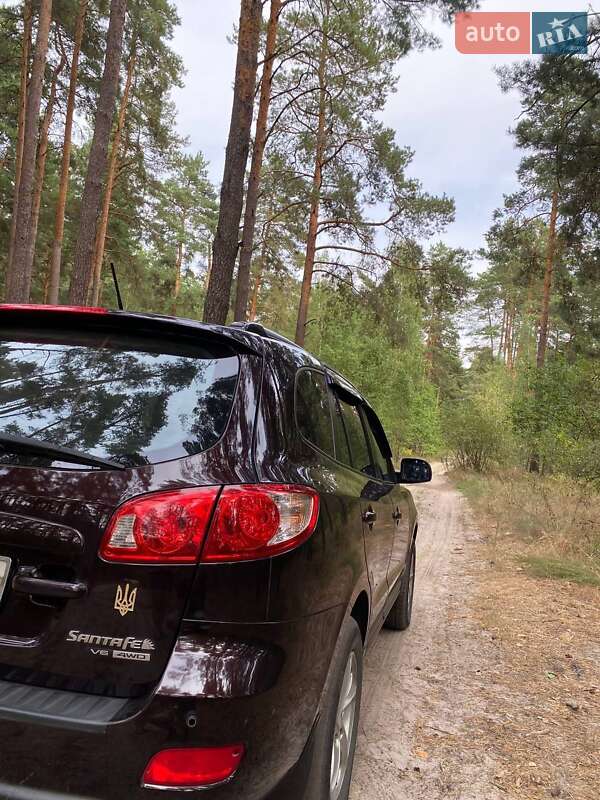 Позашляховик / Кросовер Hyundai Santa FE 2008 в Броварах