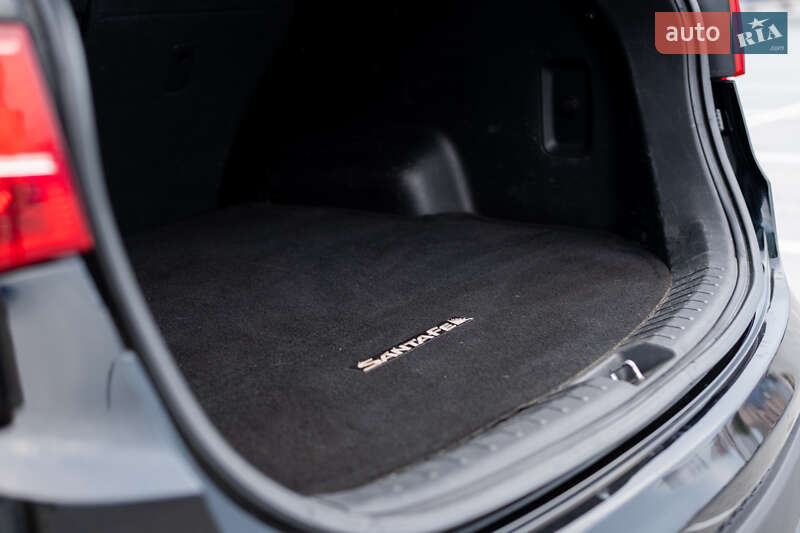 Позашляховик / Кросовер Hyundai Santa FE 2012 в Вінниці