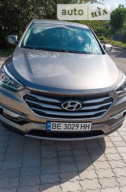 Внедорожник / Кроссовер Hyundai Santa FE 2017 в Николаеве