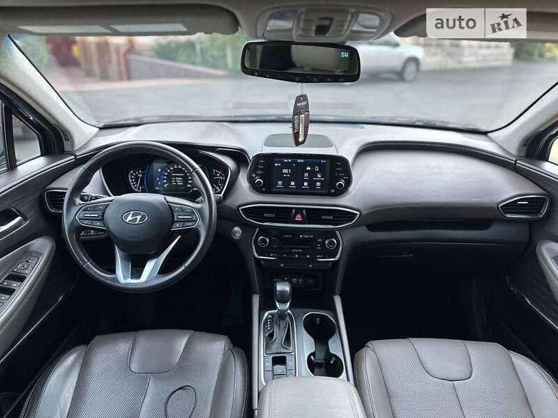 Внедорожник / Кроссовер Hyundai Santa FE 2020 в Тернополе
