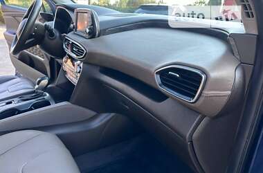 Внедорожник / Кроссовер Hyundai Santa FE 2020 в 