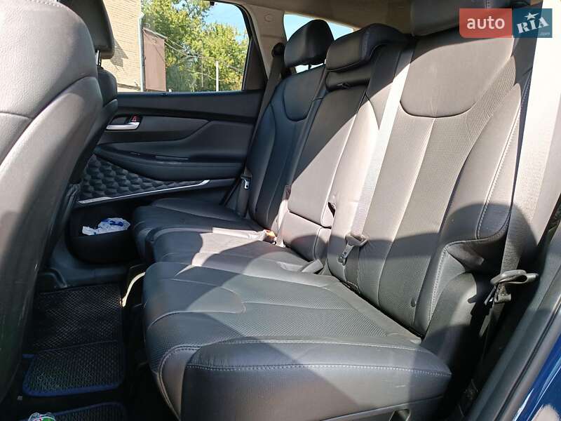 Внедорожник / Кроссовер Hyundai Santa FE 2019 в Харькове