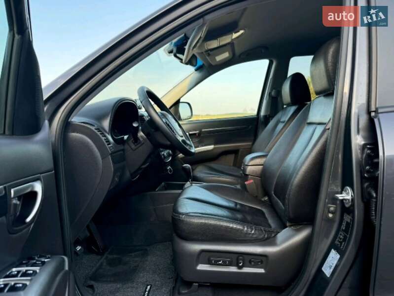 Внедорожник / Кроссовер Hyundai Santa FE 2010 в Славском