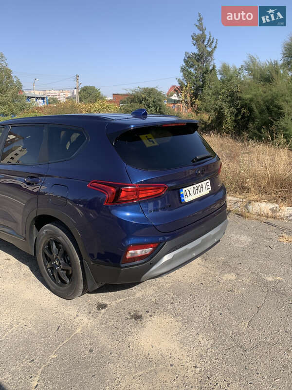 Внедорожник / Кроссовер Hyundai Santa FE 2019 в Харькове