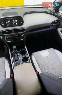 Внедорожник / Кроссовер Hyundai Santa FE 2019 в Днепре
