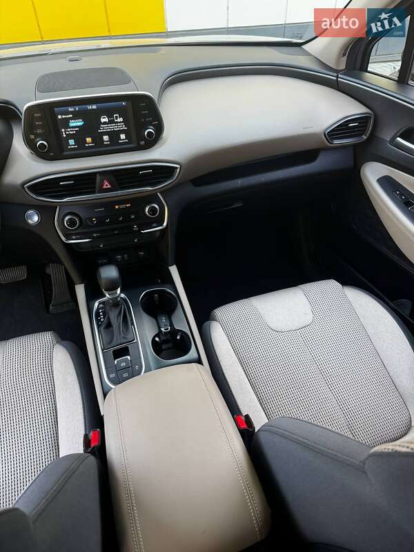 Внедорожник / Кроссовер Hyundai Santa FE 2019 в Днепре