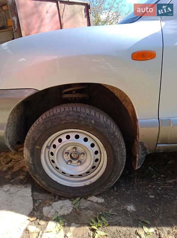 Позашляховик / Кросовер Hyundai Santa FE 2002 в Ямполі