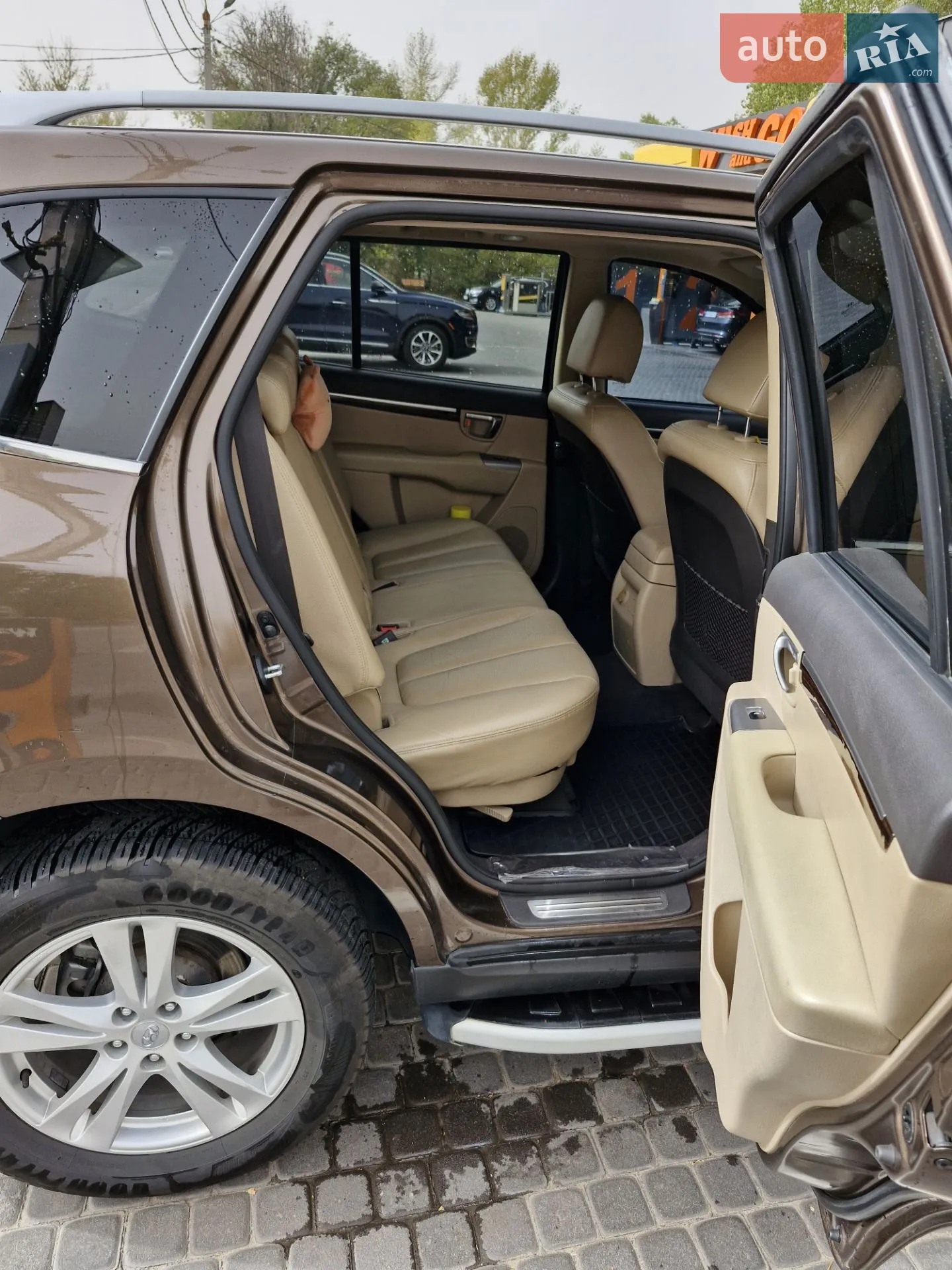 2011 Hyundai Santa Fe - мініатюра 34