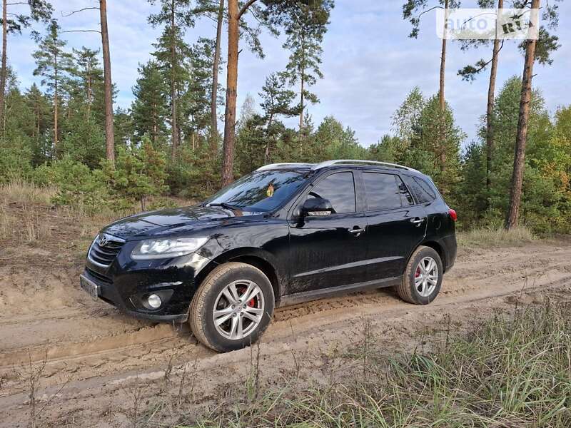 Внедорожник / Кроссовер Hyundai Santa FE 2011 в Черкассах