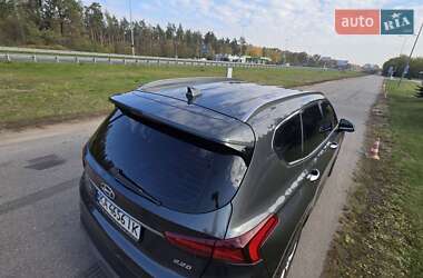 Внедорожник / Кроссовер Hyundai Santa FE 2018 в 