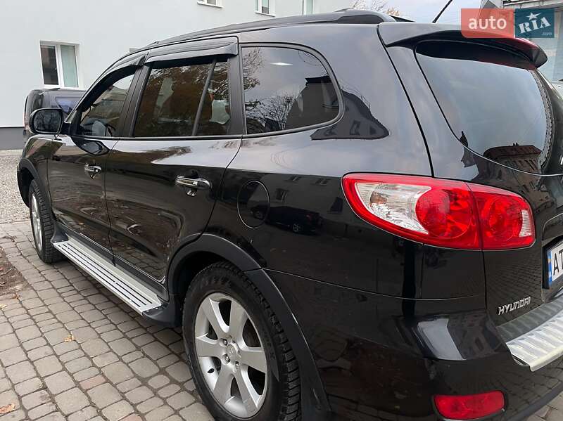 Внедорожник / Кроссовер Hyundai Santa FE 2009 в Ивано-Франковске