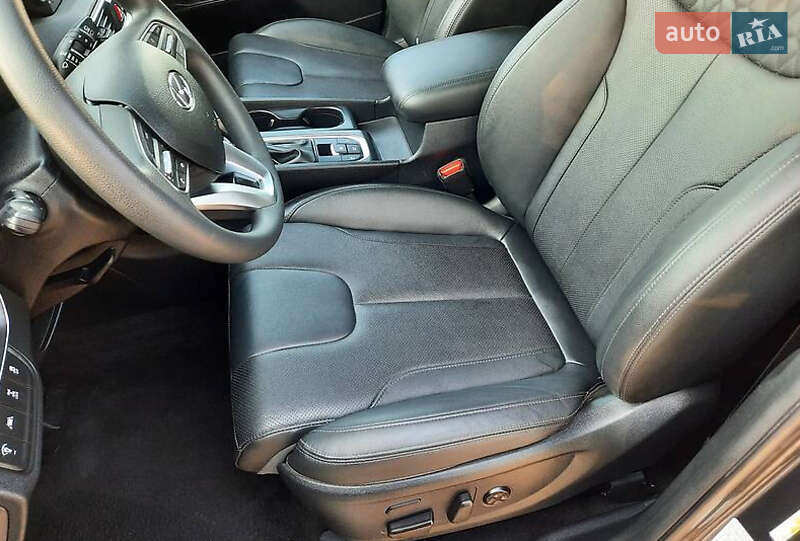 Внедорожник / Кроссовер Hyundai Santa FE 2020 в Ивано-Франковске