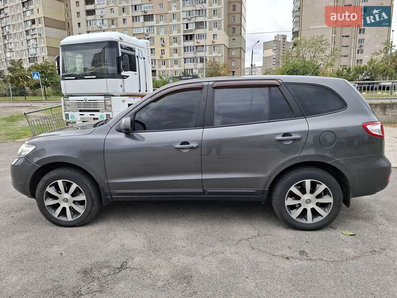 Внедорожник / Кроссовер Hyundai Santa FE 2008 в Киеве