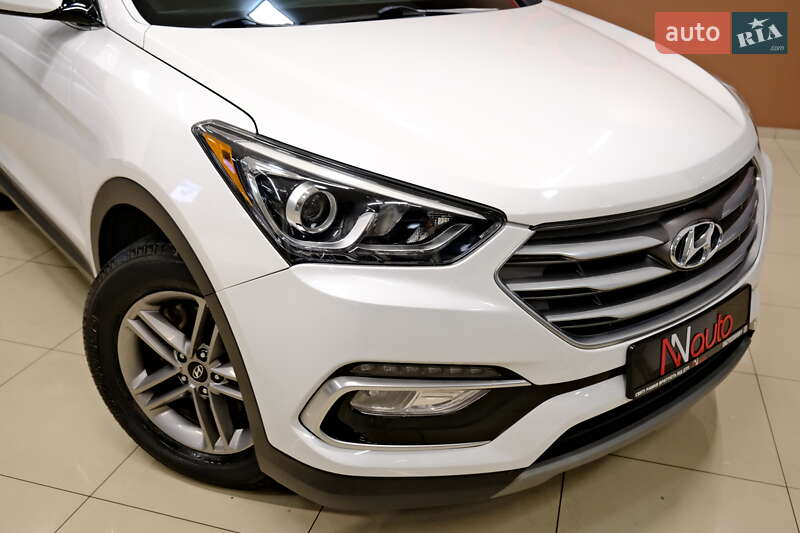 Внедорожник / Кроссовер Hyundai Santa FE 2019 в Одессе