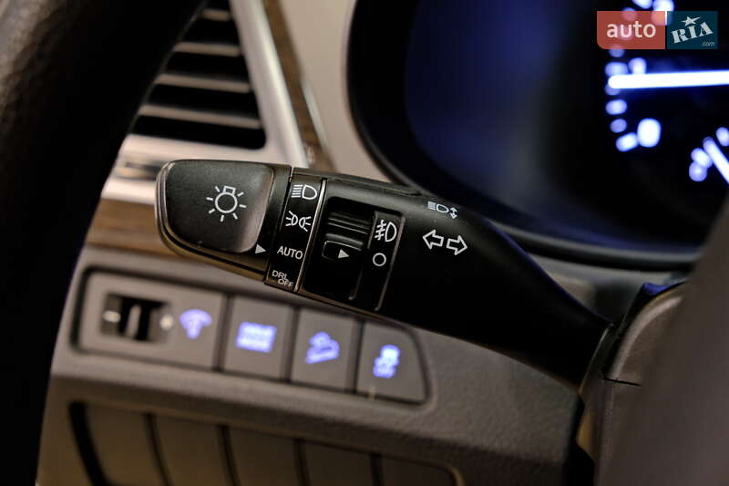 Внедорожник / Кроссовер Hyundai Santa FE 2019 в Одессе