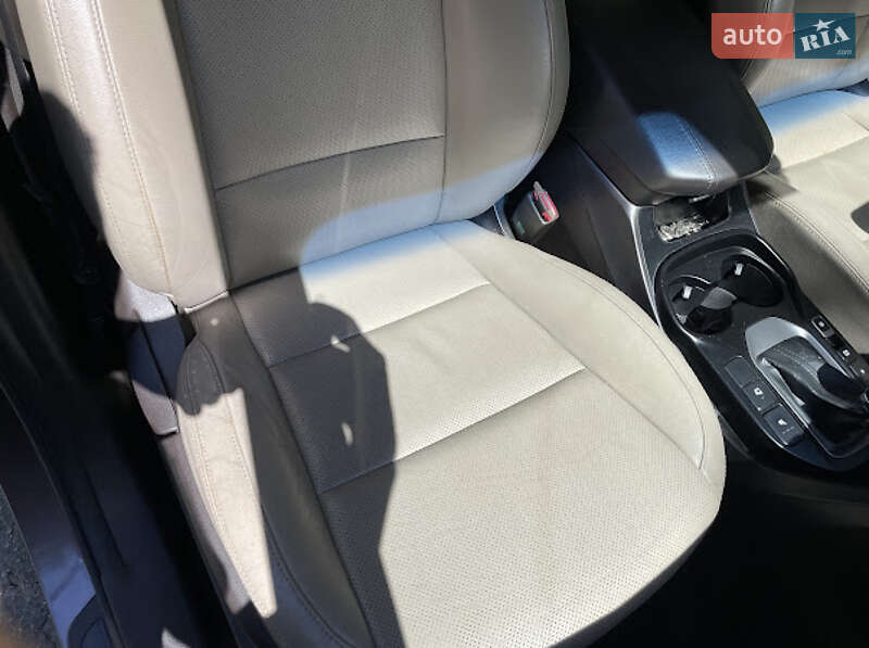 Позашляховик / Кросовер Hyundai Santa FE 2015 в Тетієві