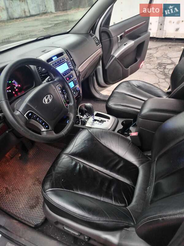 Позашляховик / Кросовер Hyundai Santa FE 2010 в Києві