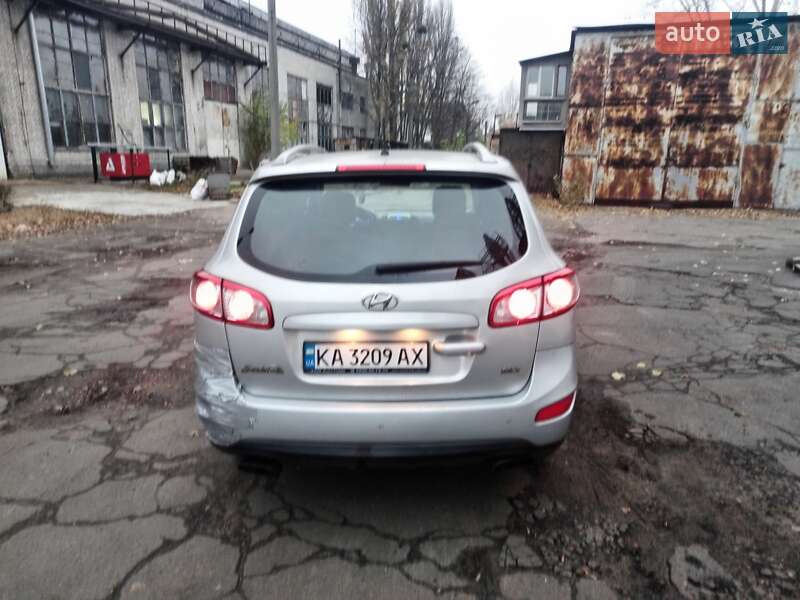Позашляховик / Кросовер Hyundai Santa FE 2010 в Києві