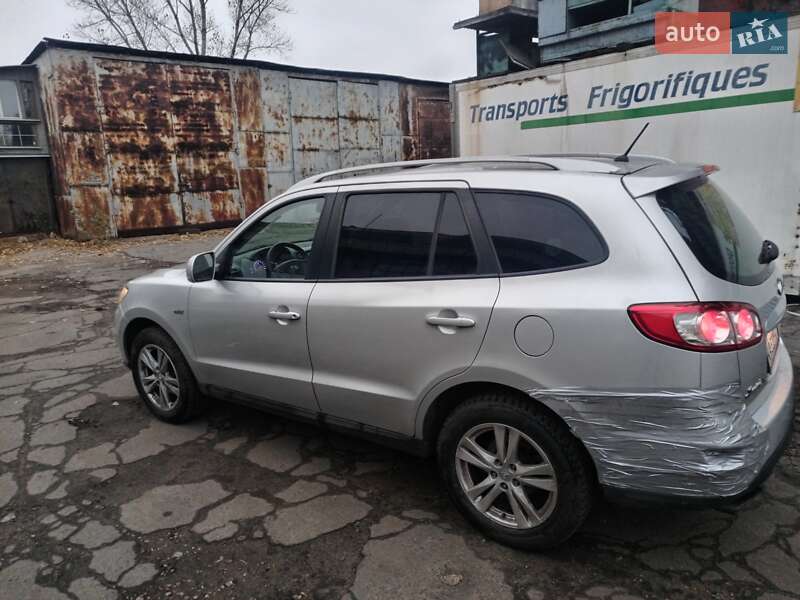 Позашляховик / Кросовер Hyundai Santa FE 2010 в Києві
