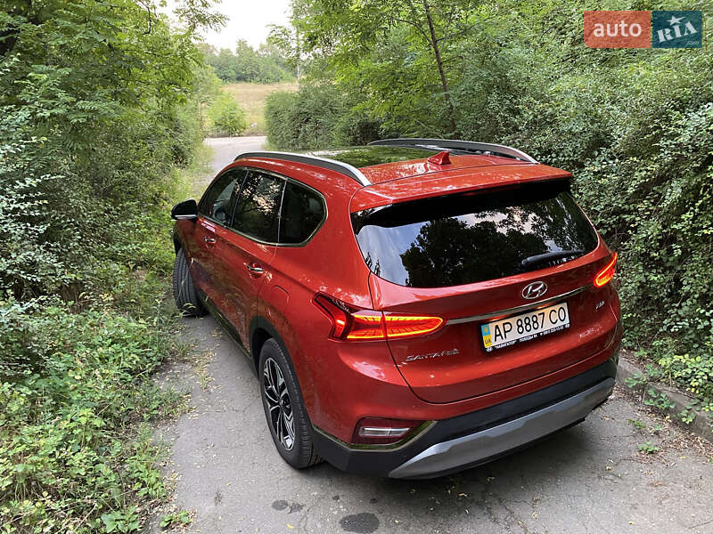 Позашляховик / Кросовер Hyundai Santa FE 2019 в Дніпрі