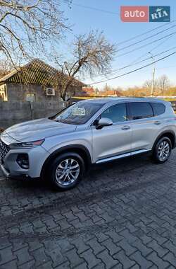 Внедорожник / Кроссовер Hyundai Santa FE 2019 в 