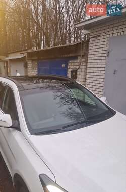 Внедорожник / Кроссовер Hyundai Santa FE 2015 в 