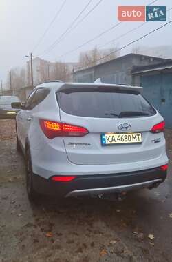 Внедорожник / Кроссовер Hyundai Santa FE 2015 в 