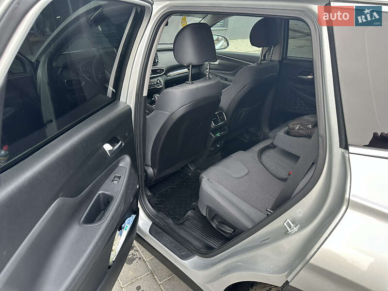 Позашляховик / Кросовер Hyundai Santa FE 2019 в Трускавці