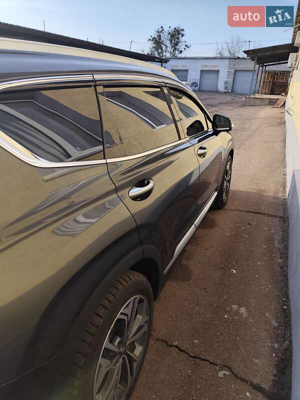 Внедорожник / Кроссовер Hyundai Santa FE 2018 в Житомире