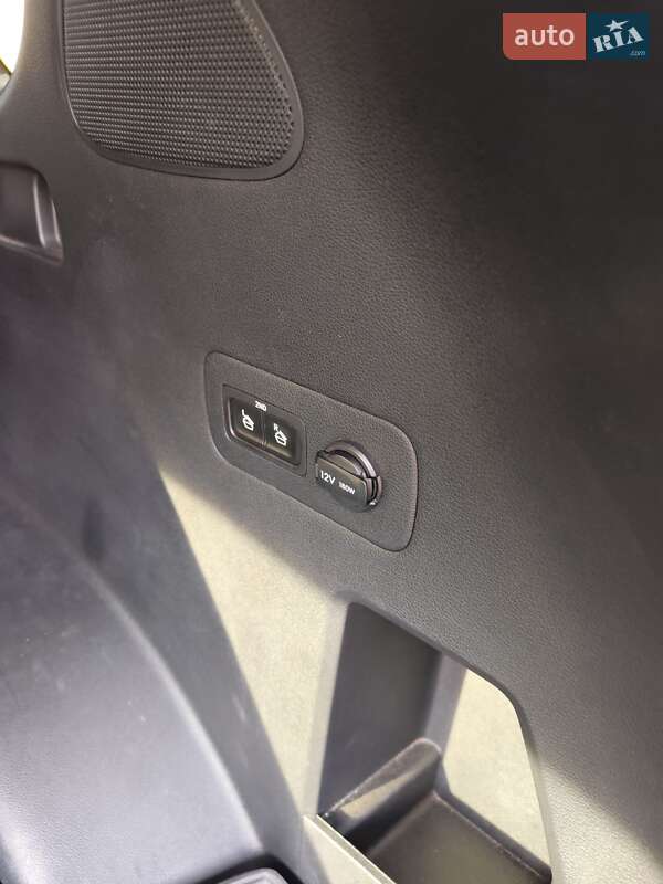 Внедорожник / Кроссовер Hyundai Santa FE 2018 в Житомире