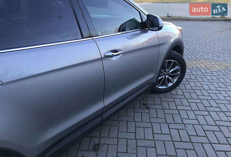Позашляховик / Кросовер Hyundai Santa FE 2016 в Львові