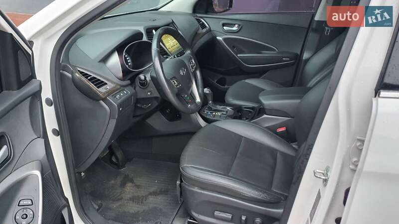 Позашляховик / Кросовер Hyundai Santa FE 2015 в Києві