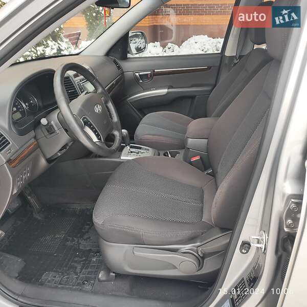 Внедорожник / Кроссовер Hyundai Santa FE 2010 в Кременчуге