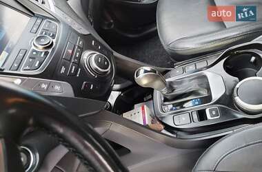 Позашляховик / Кросовер Hyundai Santa FE 2014 в 