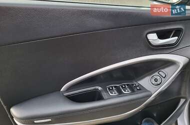 Позашляховик / Кросовер Hyundai Santa FE 2014 в 