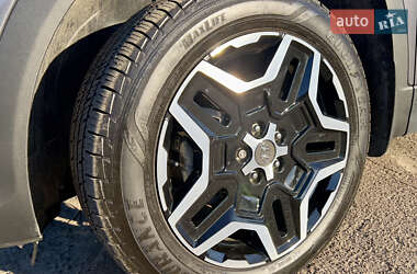 Внедорожник / Кроссовер Hyundai Santa FE 2021 в 